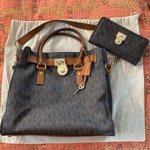 Michael Kors Hamilton Large tote with matching wallet